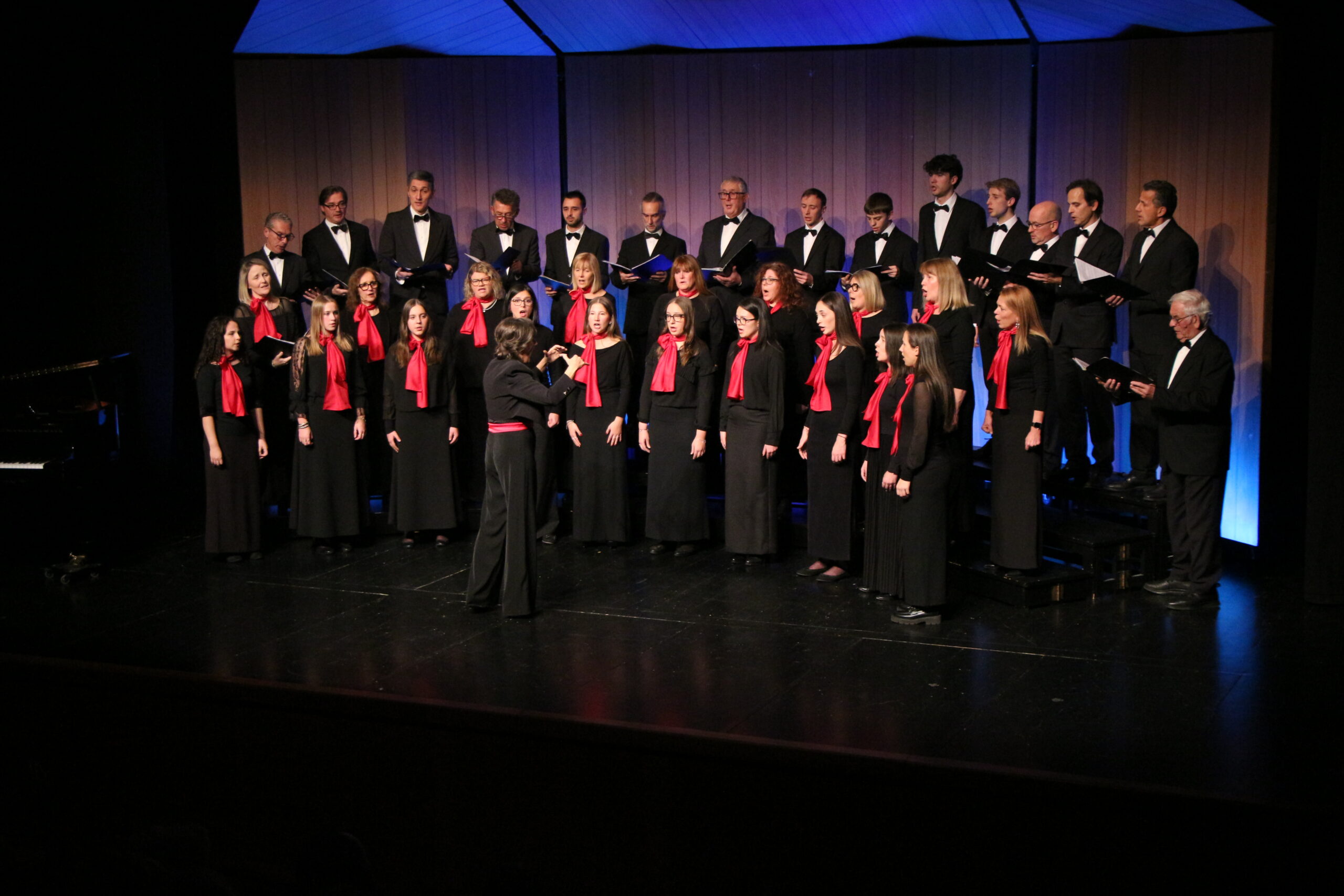 Mešani pevski zbor Hrast